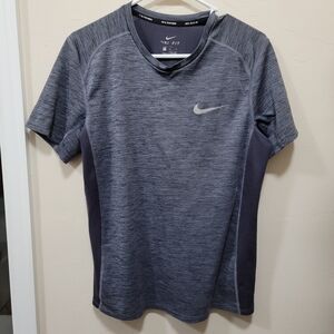 Nike Gray Short Sleeve Performance Tee